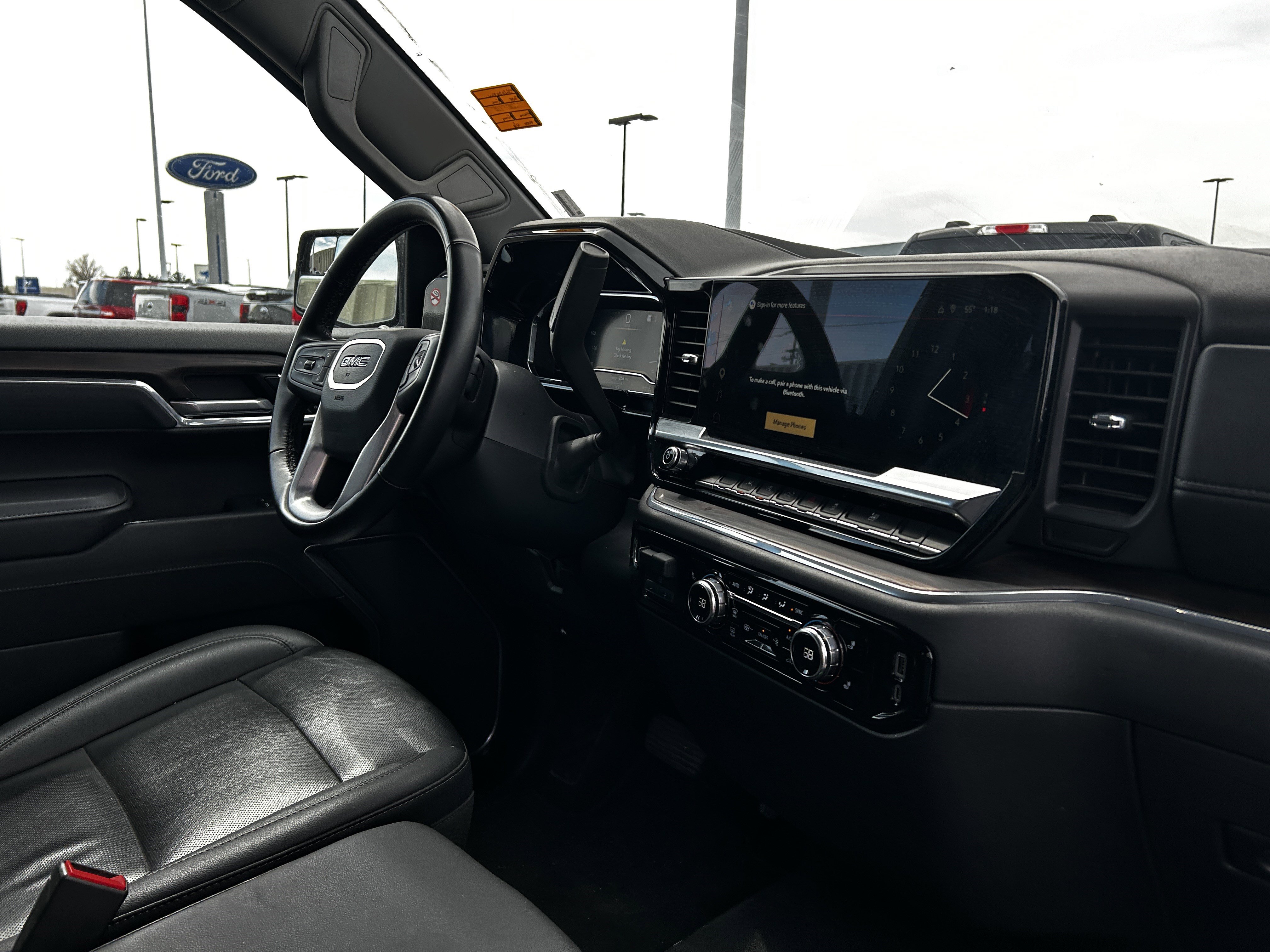 Used 2025 GMC Sierra 1500 SLT image 15
