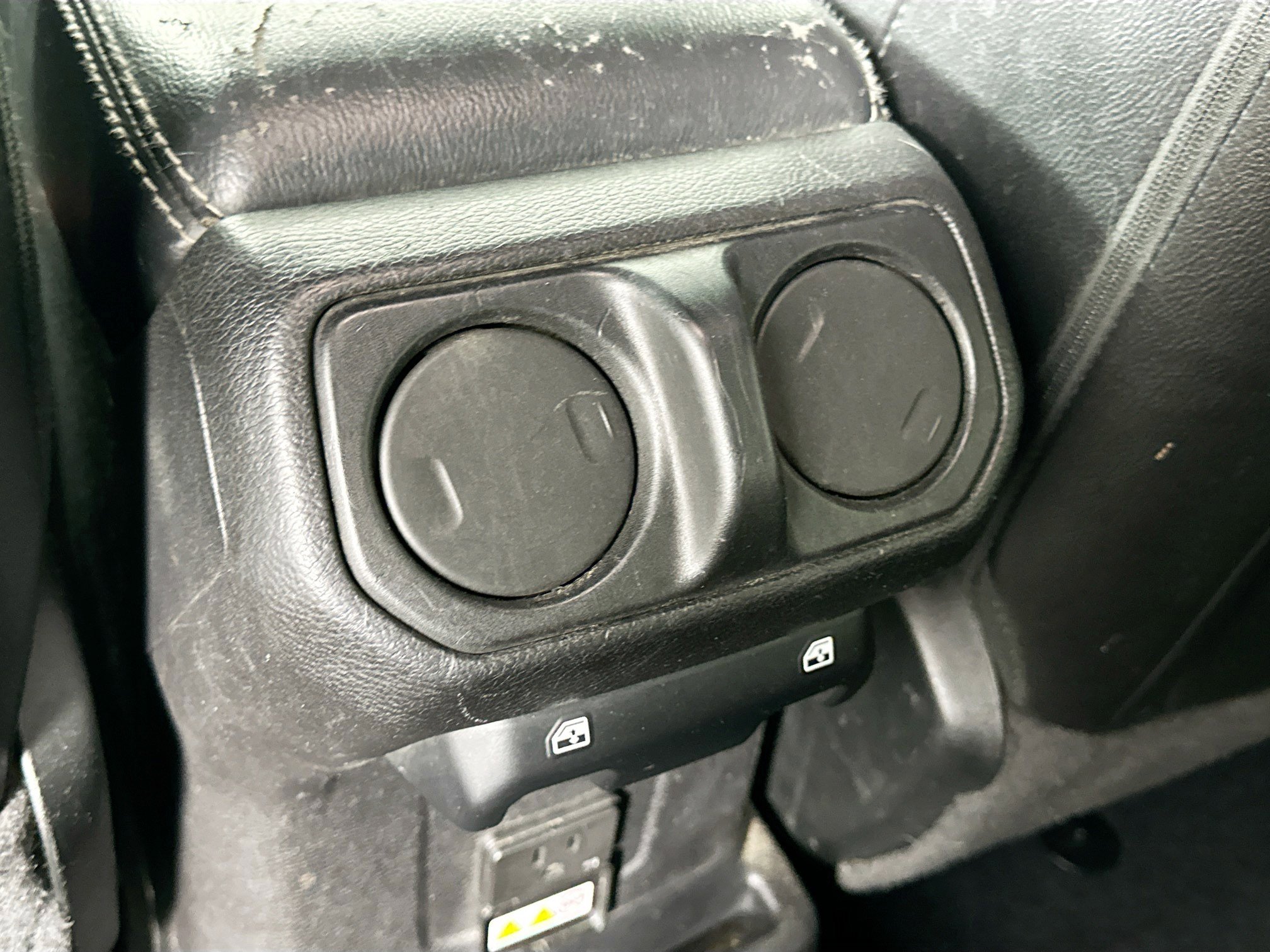 Used 2020 Jeep Wrangler Unlimited Sahara AWD/4WD image 32