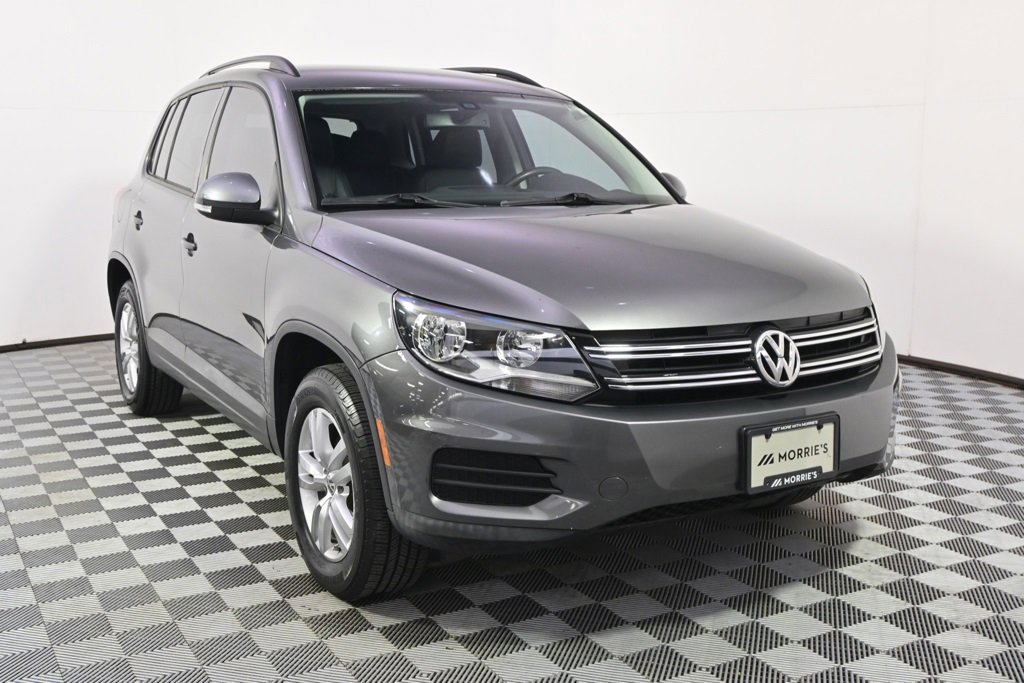 Used 2016 Volkswagen Tiguan S image 9