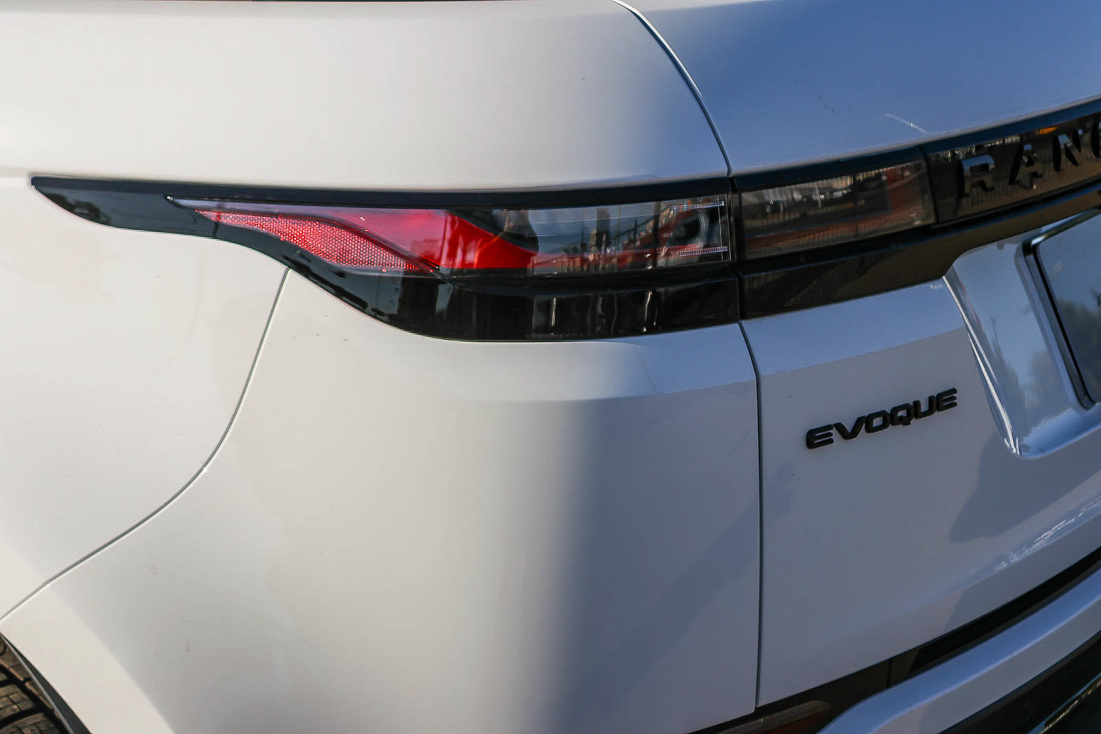 New 2026 Land Rover Range Rover Evoque S AWD/4WD image 11