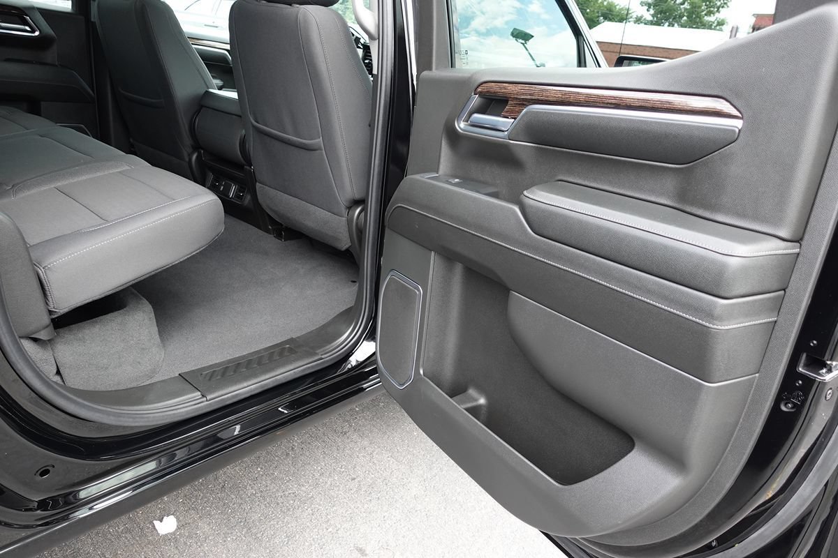 Used 2023 GMC Sierra 1500 Elevation AWD/4WD image 28