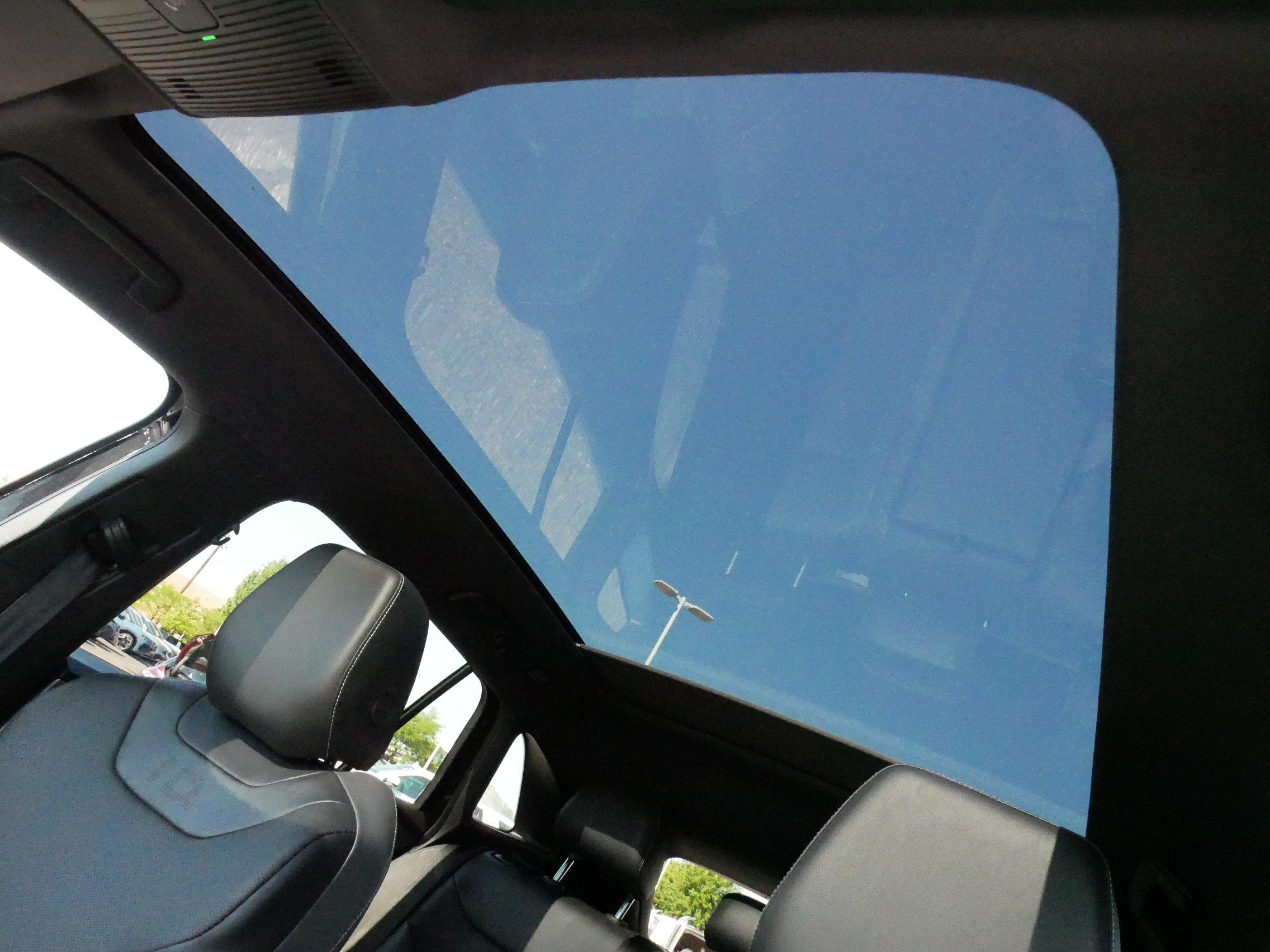 Certified 2023 Volkswagen ID.4 Pro S AWD/4WD image 31