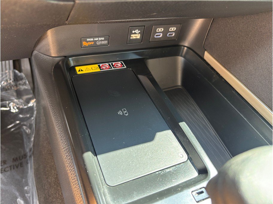 Used 2025 Toyota Camry LE w/ Convenience Package FWD image 30