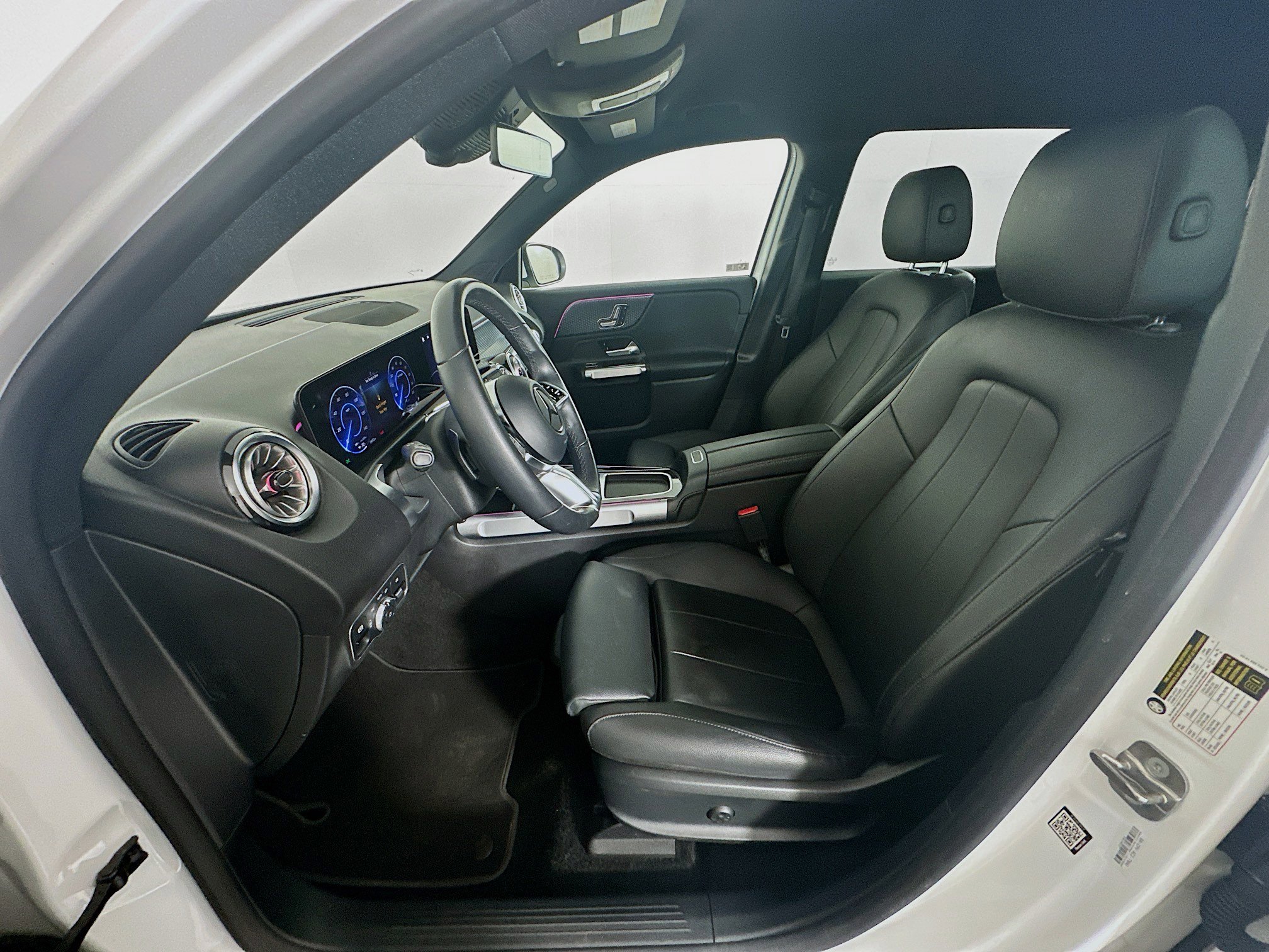 Used 2024 Mercedes-Benz EQB 250+ image 13