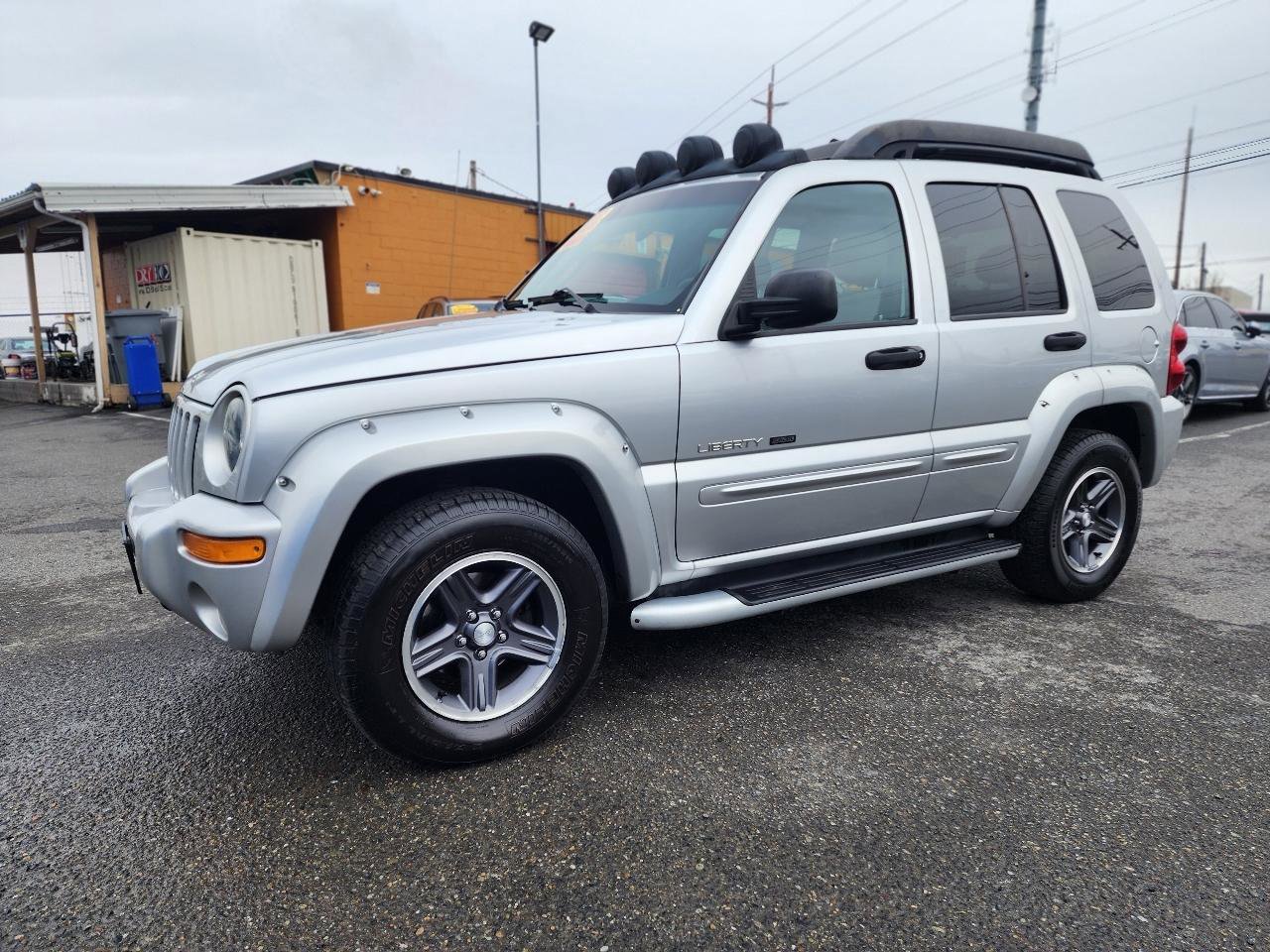 Used 2003 Jeep Liberty Renegade image 9