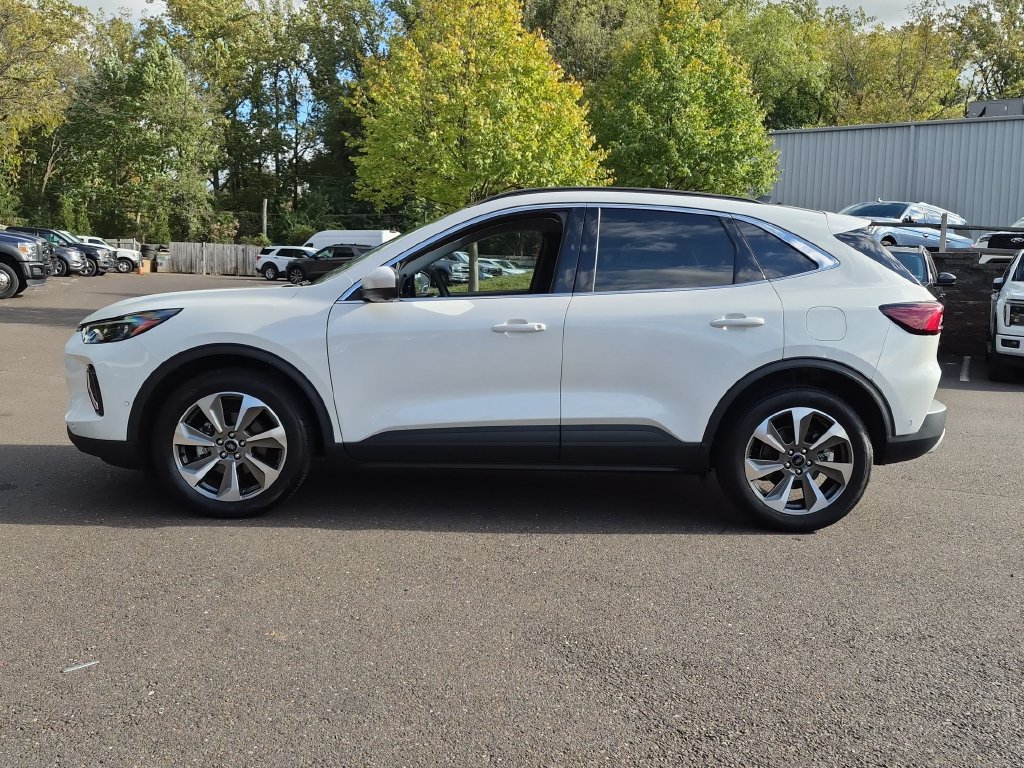 Certified 2023 Ford Escape Platinum w/ Premium Technology Package AWD/4WD image 7