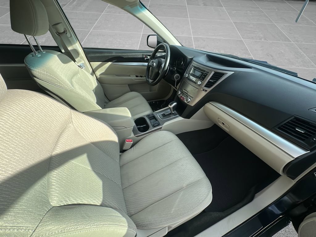 Used 2012 Subaru Outback 2.5i Premium w/ All-Weather Pkg image 33