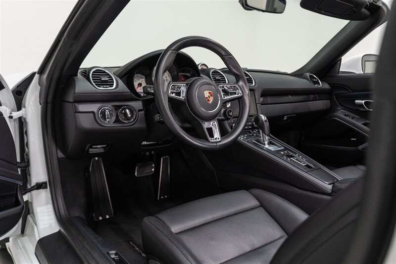Used 2023 Porsche 718 Boxster GTS RWD image 82