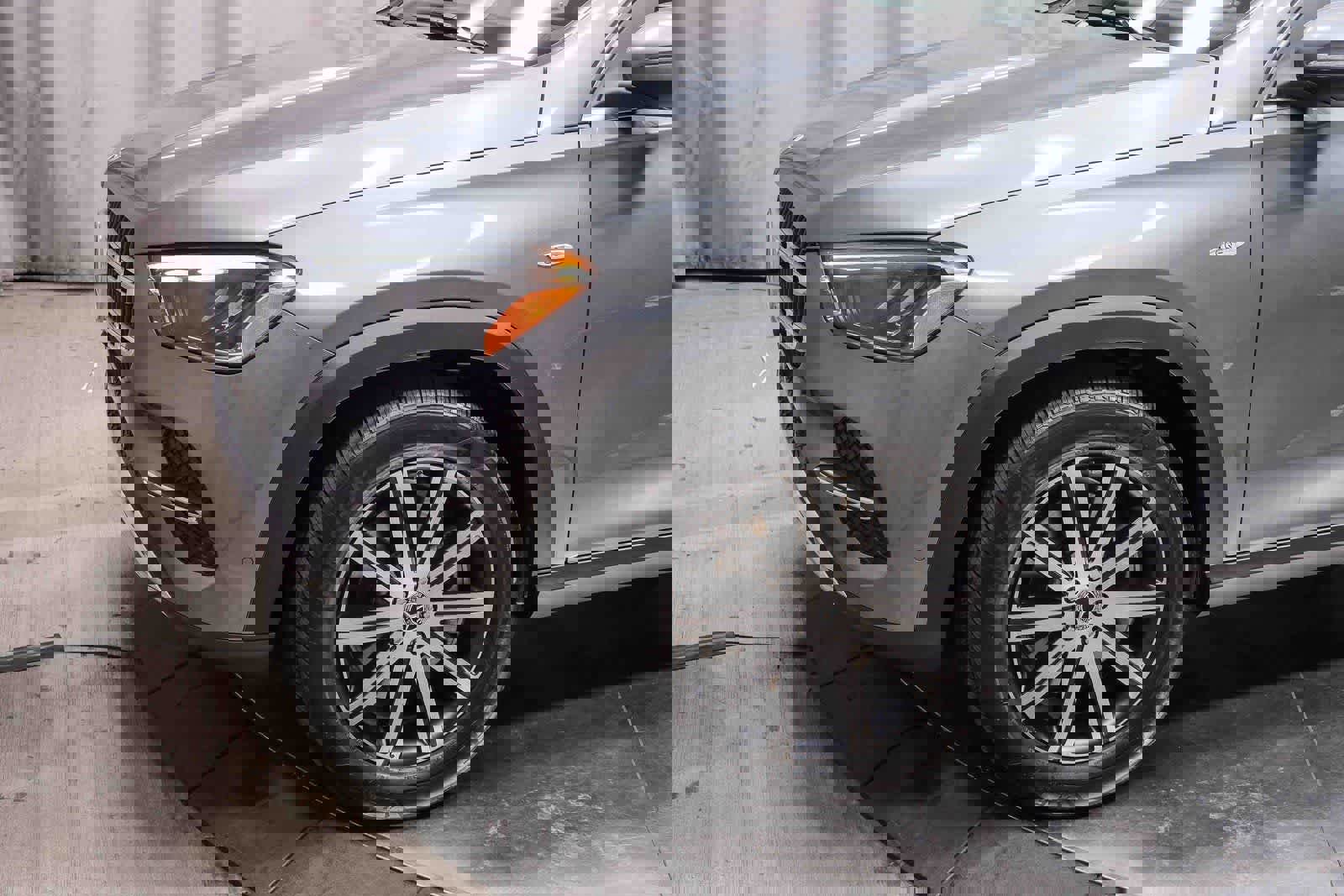 Used 2025 Mercedes-Benz GLE 450e 4MATIC image 12