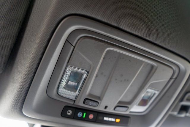 Used 2022 Chevrolet Silverado 1500 RST w/ Z71 Off-Road Package AWD/4WD image 32