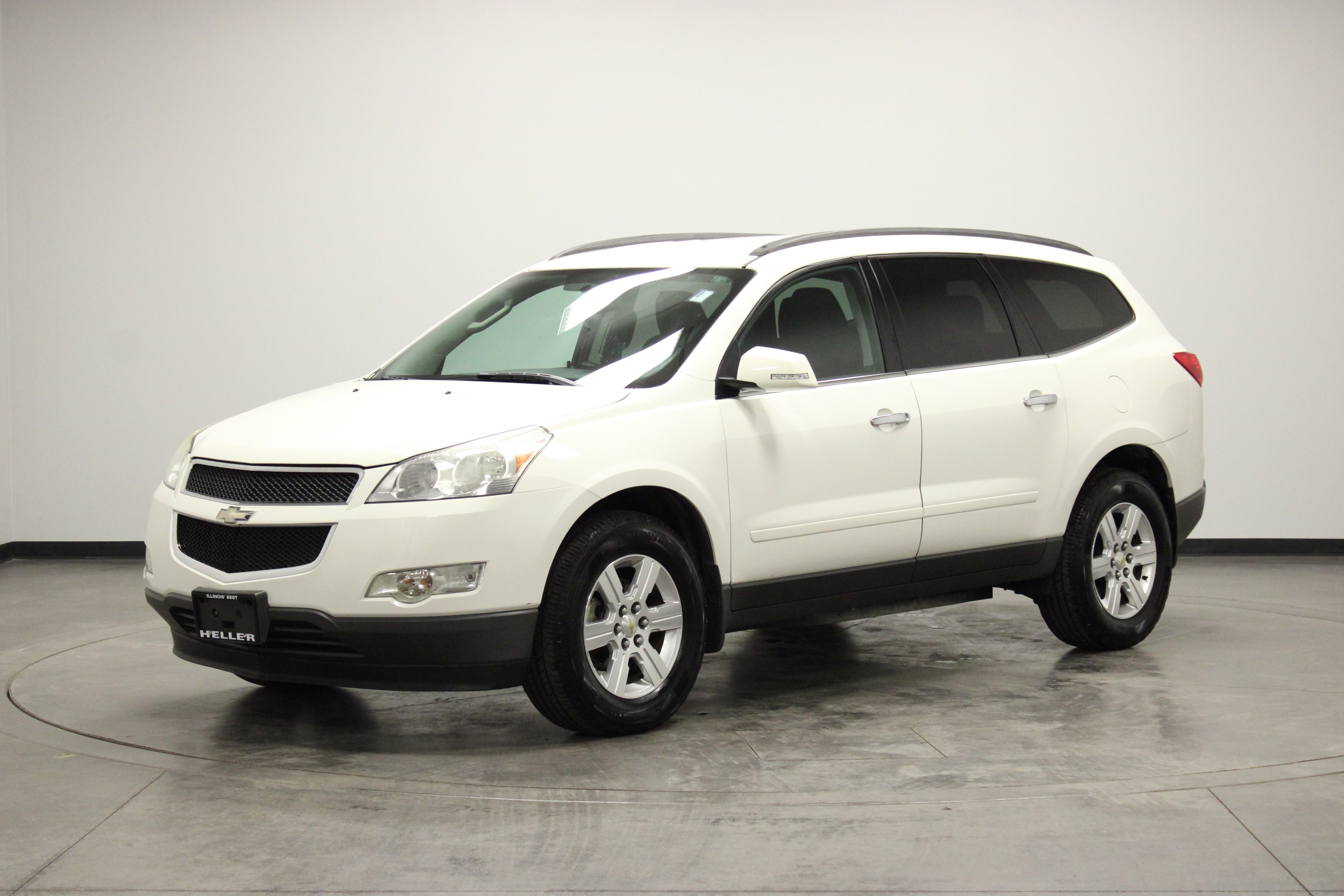 Used 2012 Chevrolet Traverse LT FWD image 4