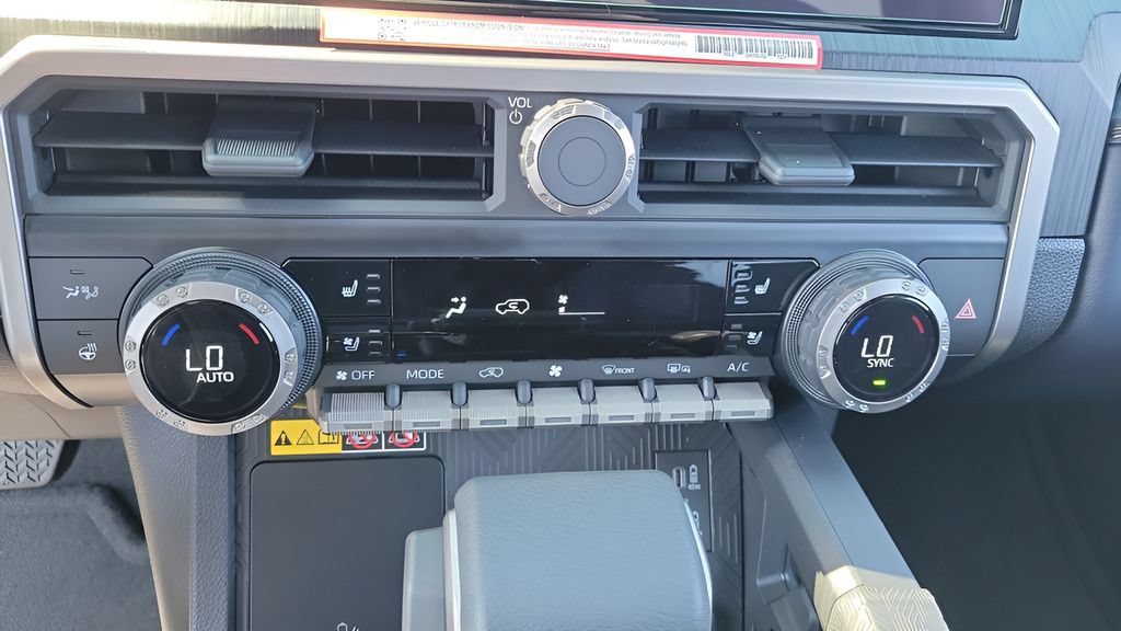 Used 2026 Toyota 4Runner Platinum AWD/4WD image 23