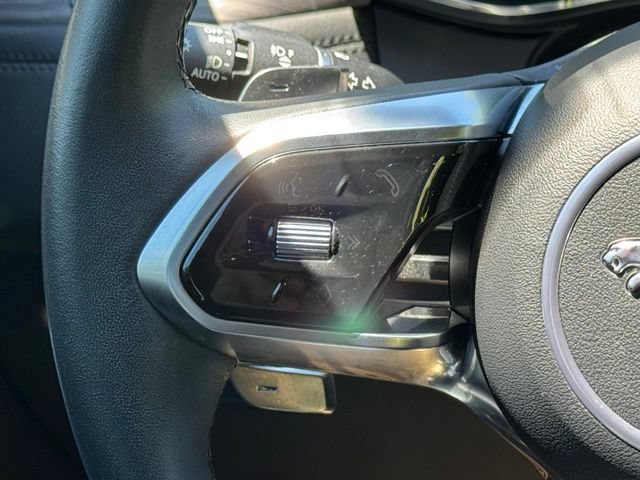 Used 2023 Jaguar F-PACE S AWD/4WD image 23