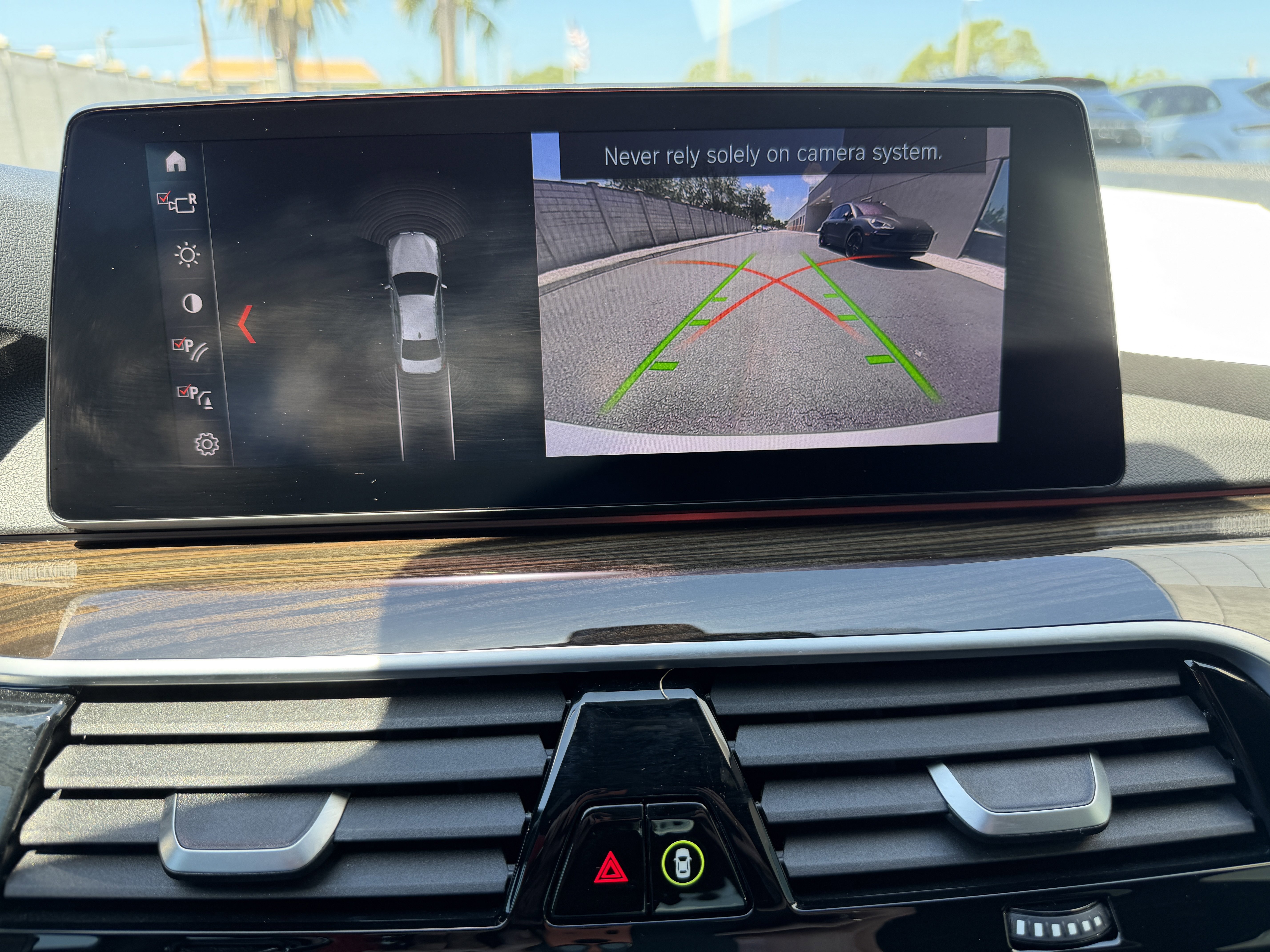 Used 2019 BMW 530i w/ Convenience Package RWD image 28
