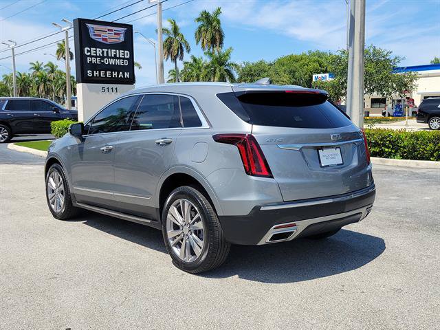 Certified 2023 Cadillac XT5 Premium Luxury FWD image 3