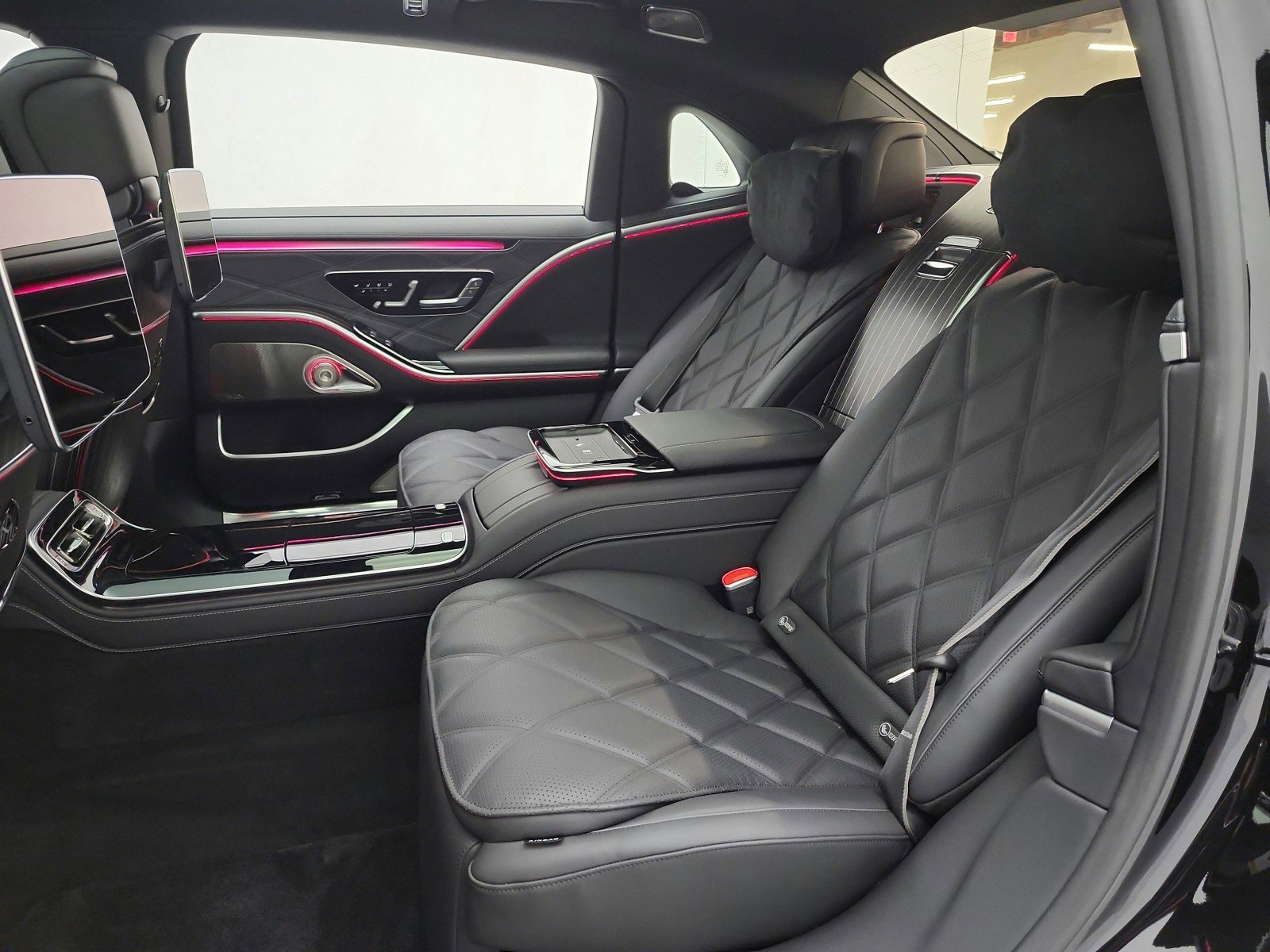 New 2026 Mercedes-Benz Maybach S 580 4MATIC image 11