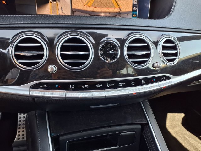Used 2020 Mercedes-Benz S 560 Sedan image 30