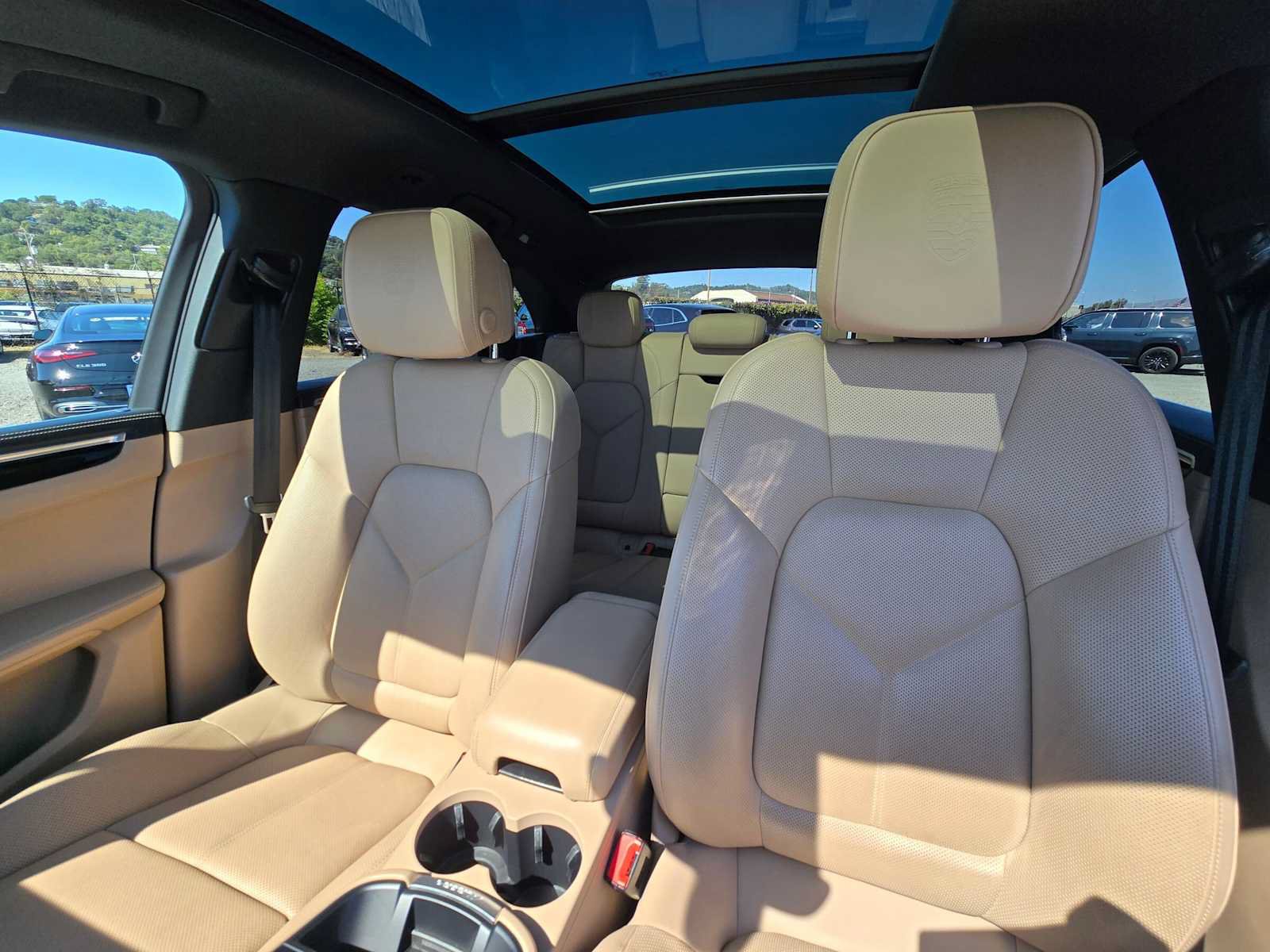 Used 2022 Porsche Macan S AWD/4WD image 22
