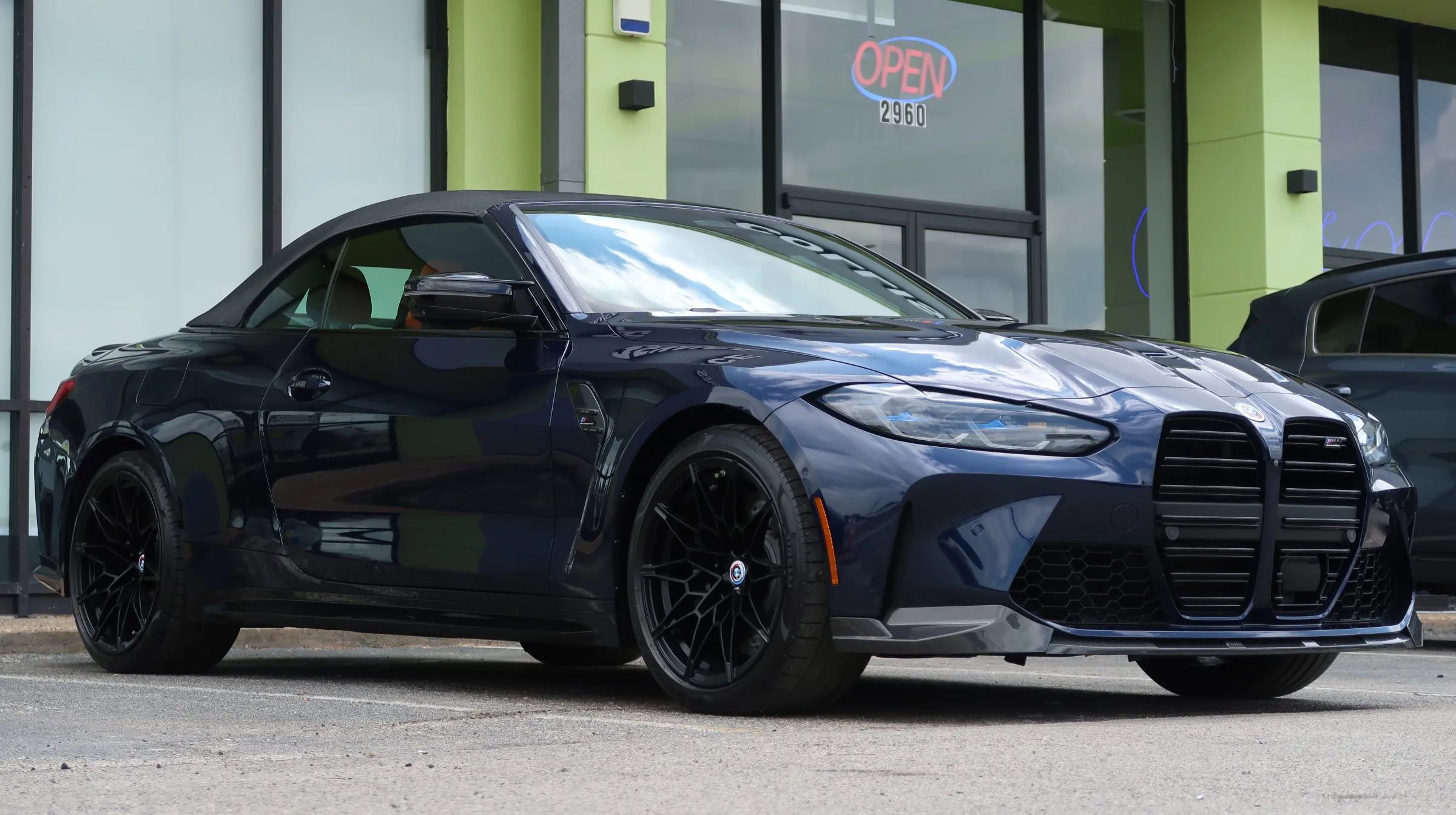 Used 2023 BMW M4 xDrive Competition AWD/4WD image 5