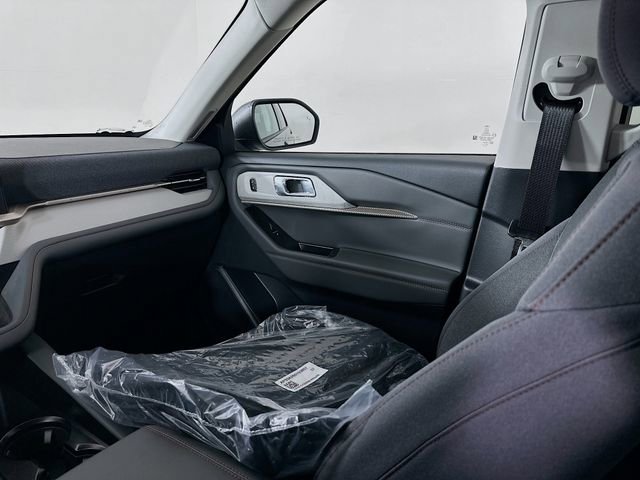 New 2026 Ford Explorer Active image 23