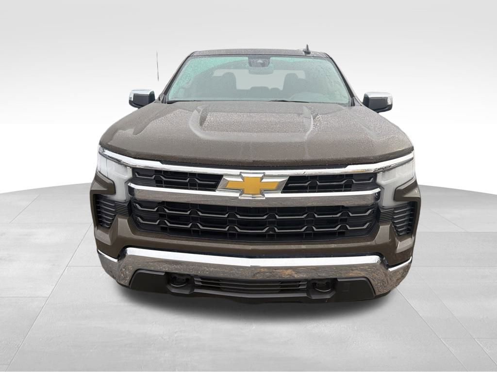 Used 2024 Chevrolet Silverado 1500 LT image 2