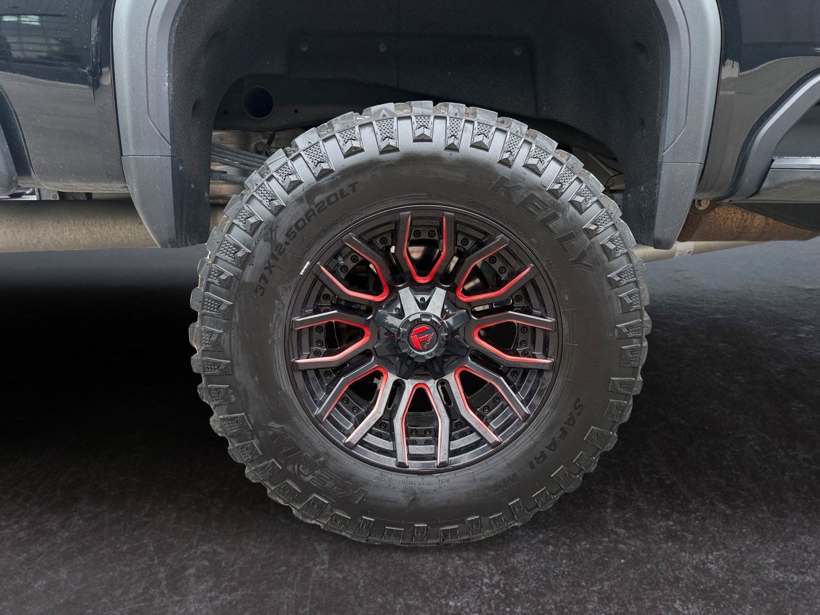 Used 2021 GMC Sierra 2500 AT4 w/ AT4 Premium Plus Package AWD/4WD image 28