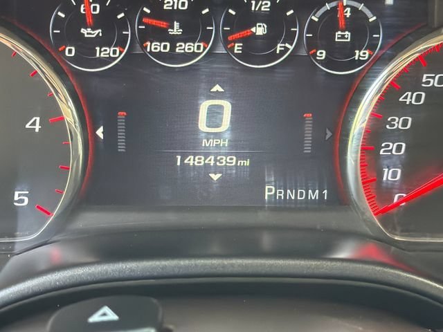 Used 2015 GMC Sierra 2500 Denali w/ Duramax Plus Package AWD/4WD image 17
