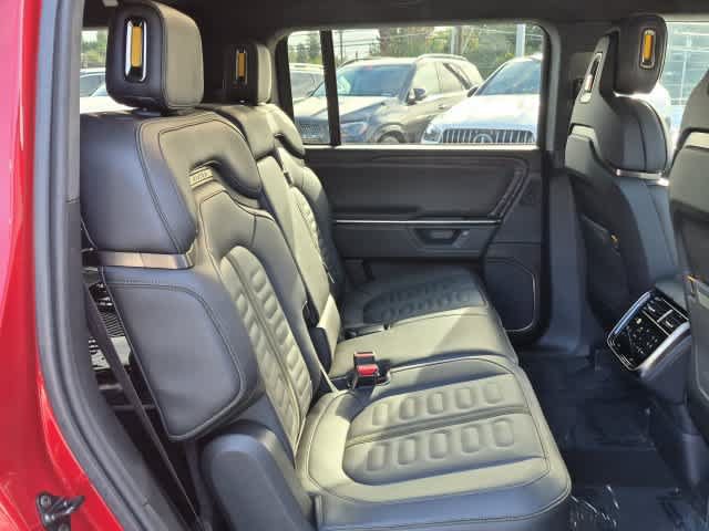 Used 2025 Rivian R1S Adventure Dual AWD/4WD image 20