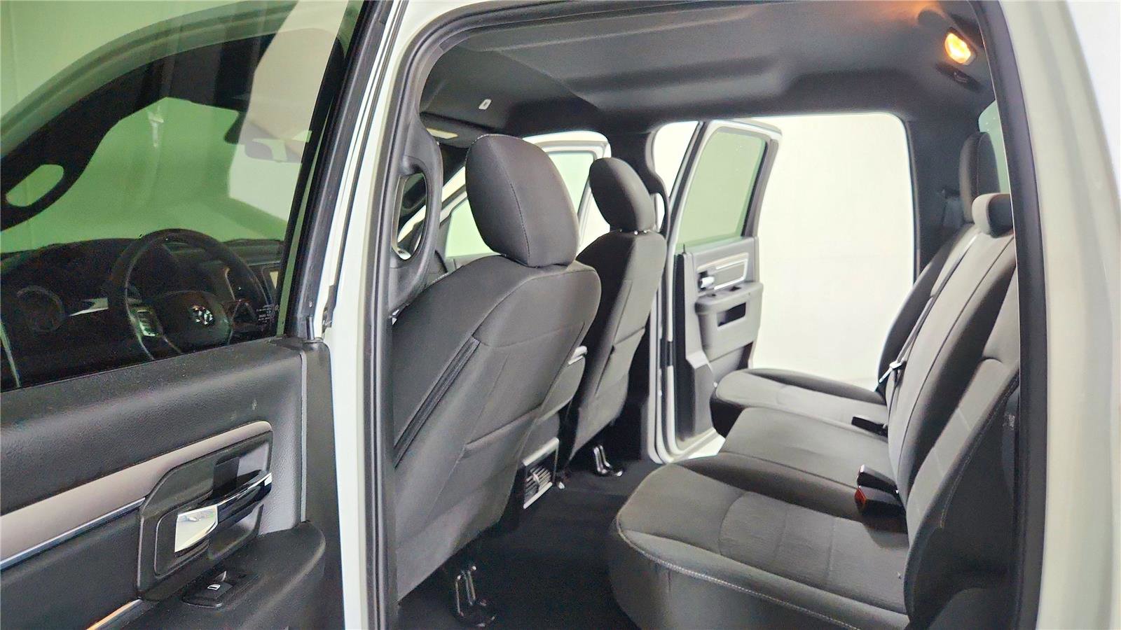 Used 2024 RAM 1500 Classic Warlock image 32