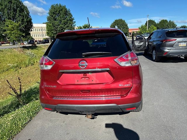 Used 2016 Nissan Rogue SL w/ SL Premium Package AWD/4WD image 10