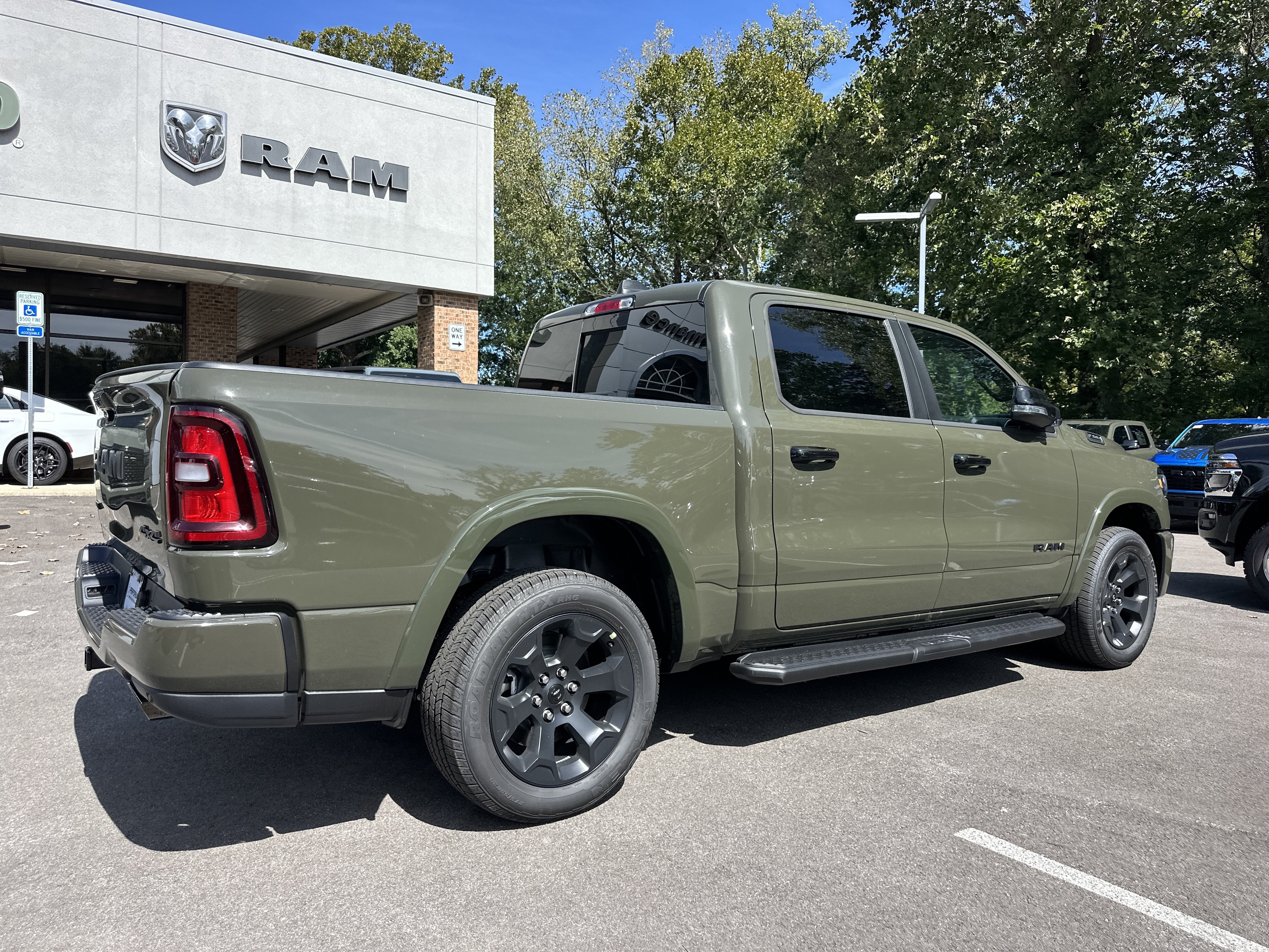 New 2027 RAM 1500 Big Horn AWD/4WD image 18