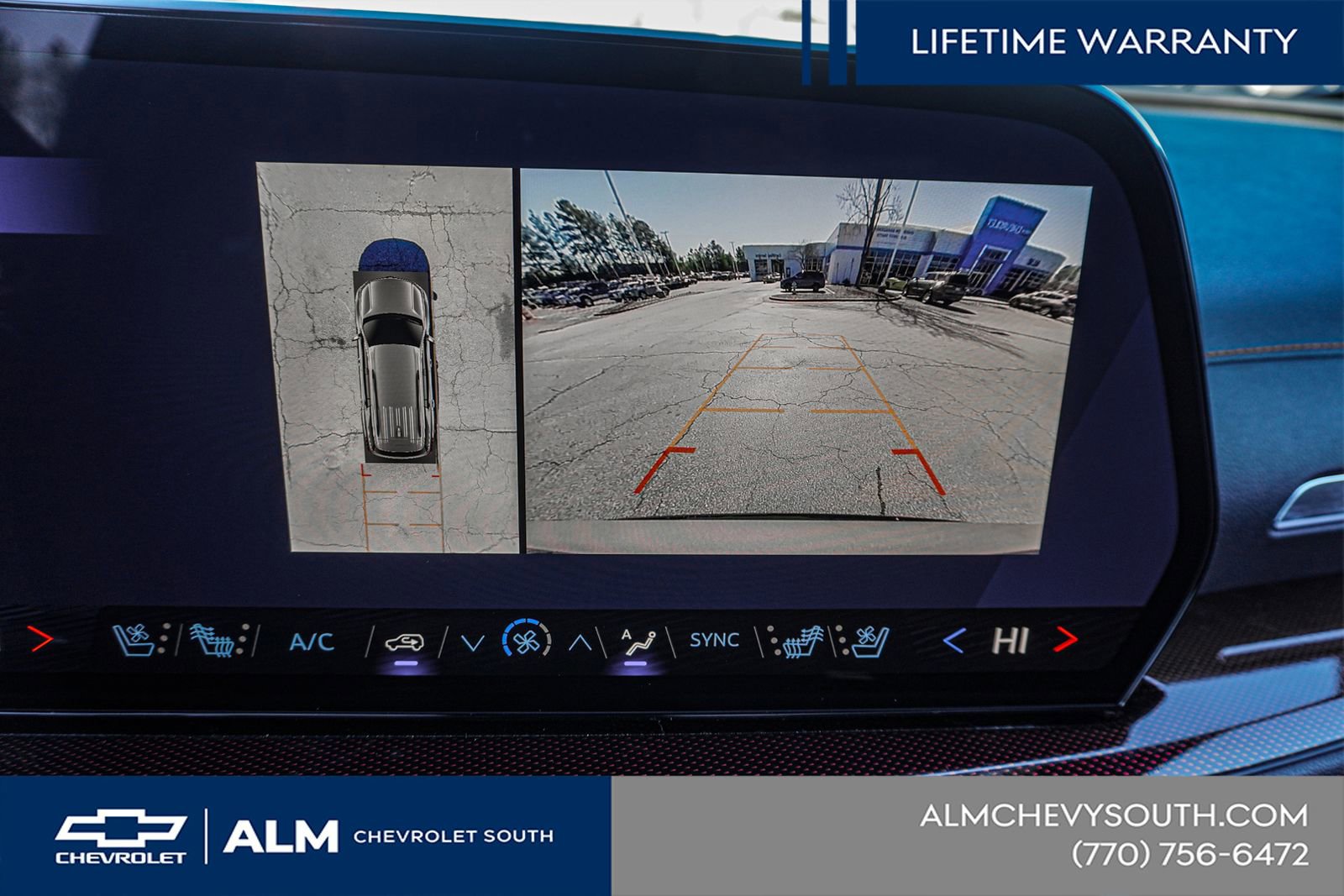New 2026 Chevrolet Traverse RS w/ LPO, Floor Liner Package FWD image 36