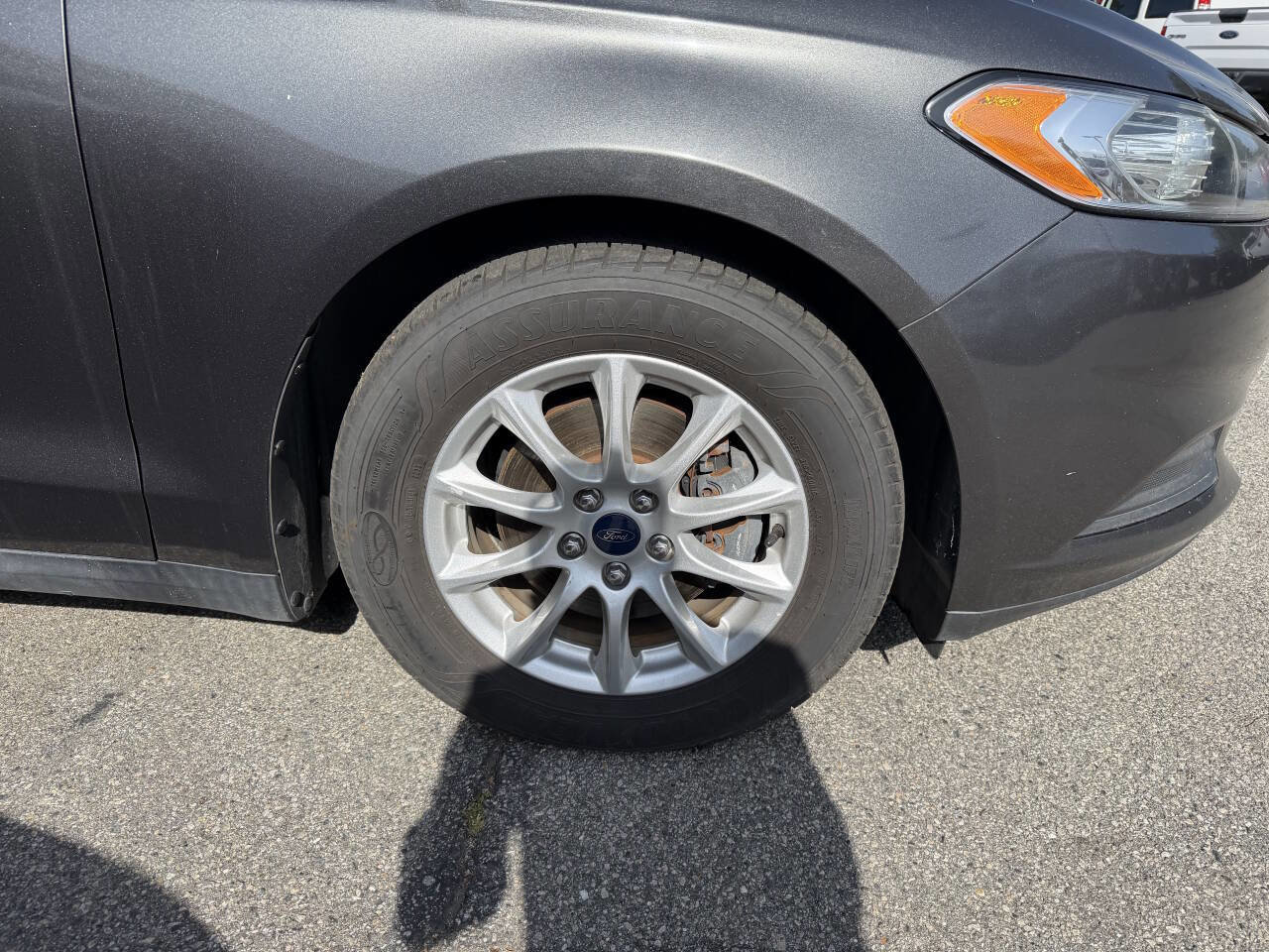 Used 2016 Ford Fusion S FWD image 14