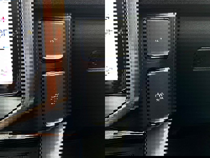 Used 2023 Ford F150 Lightning Lariat image 58