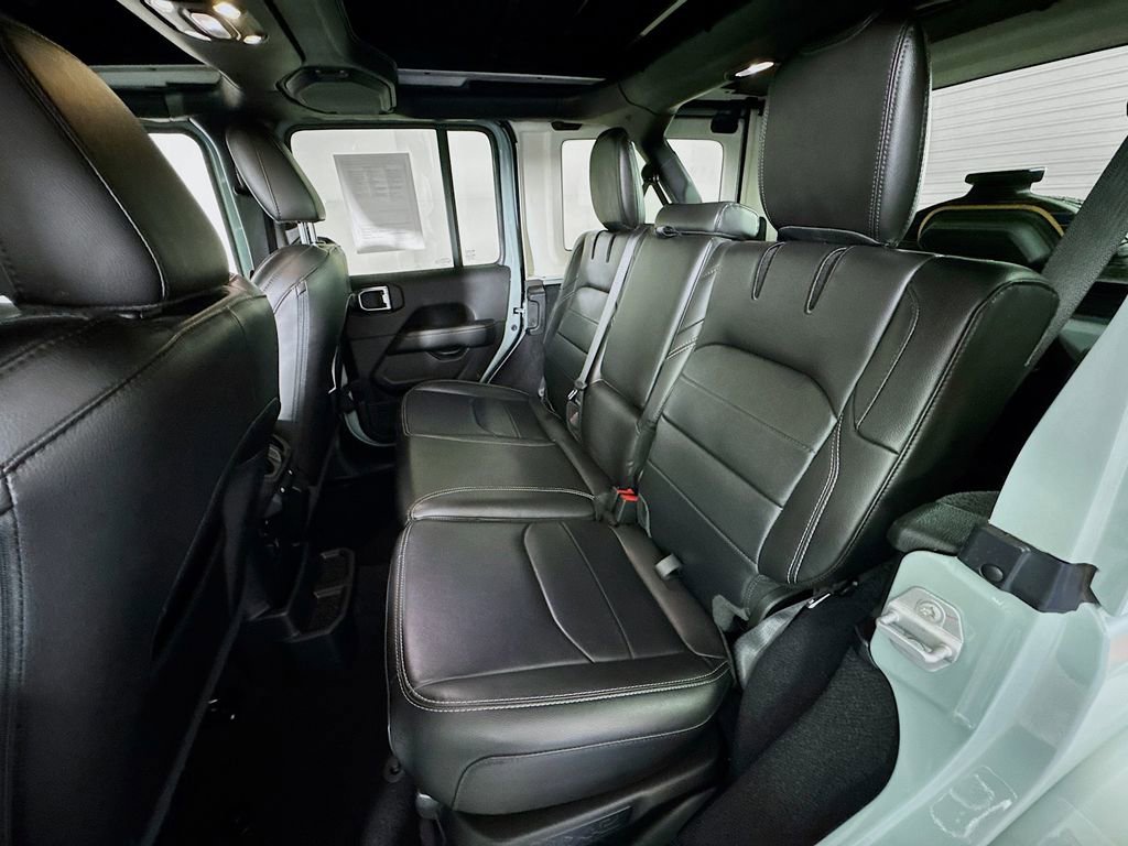 Used 2023 Jeep Wrangler Unlimited Sahara w/ Cold Weather Group image 24