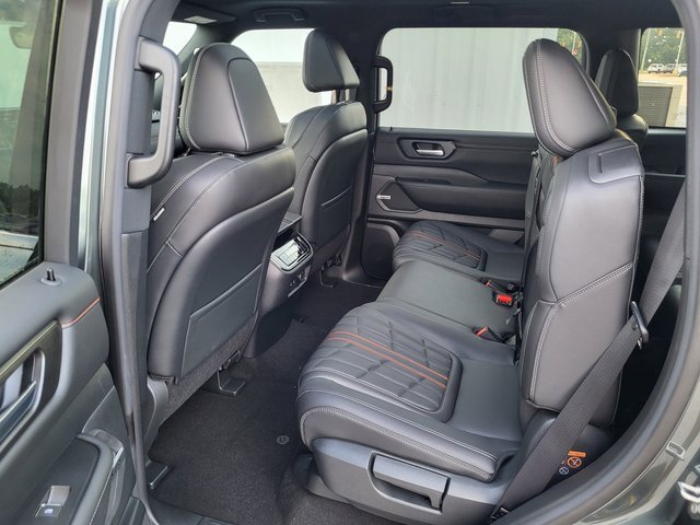 New 2025 Nissan Armada PRO-4X w/ Pro-4X Premium Package image 16