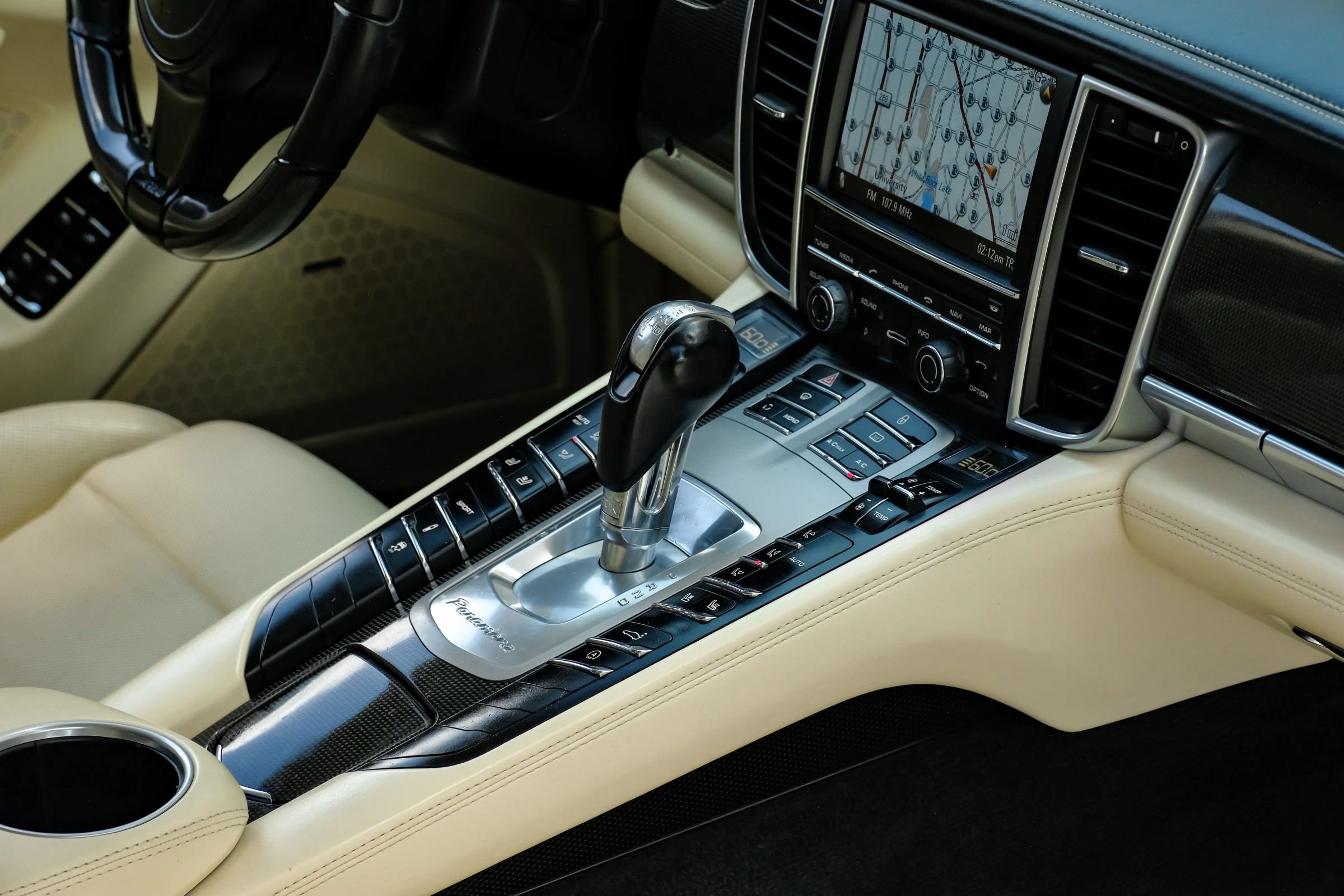 Used 2013 Porsche Panamera S RWD image 29