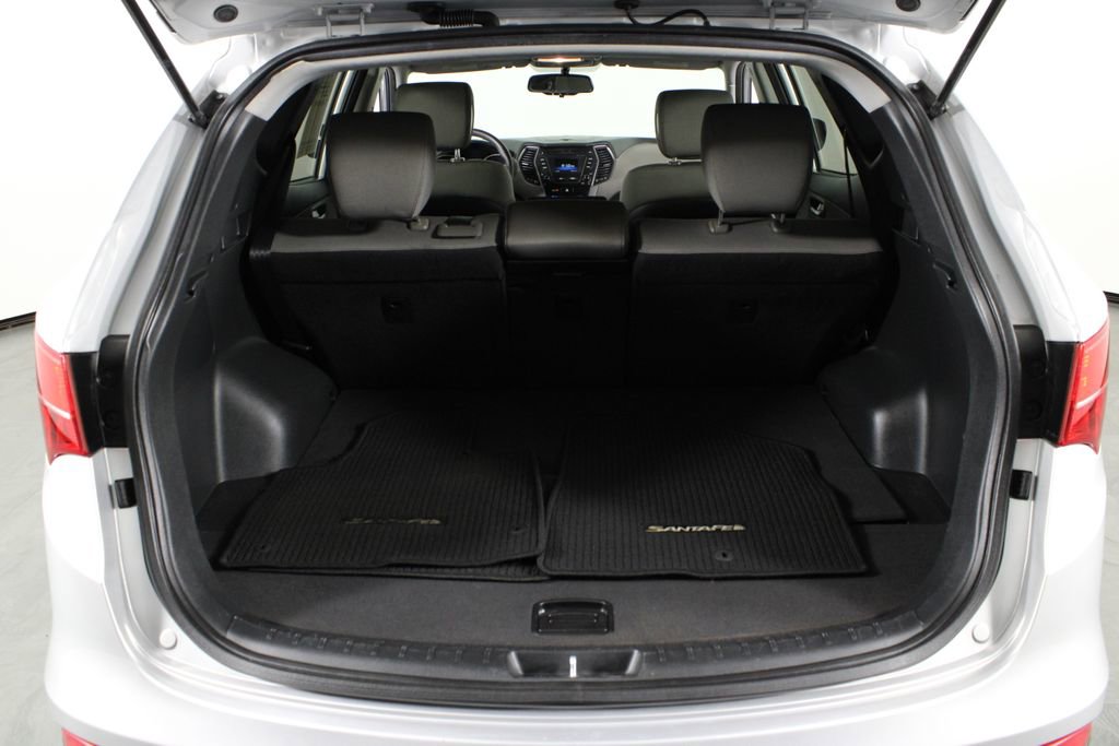 Used 2015 Hyundai Santa Fe Sport w/ Option Group 02 FWD image 17