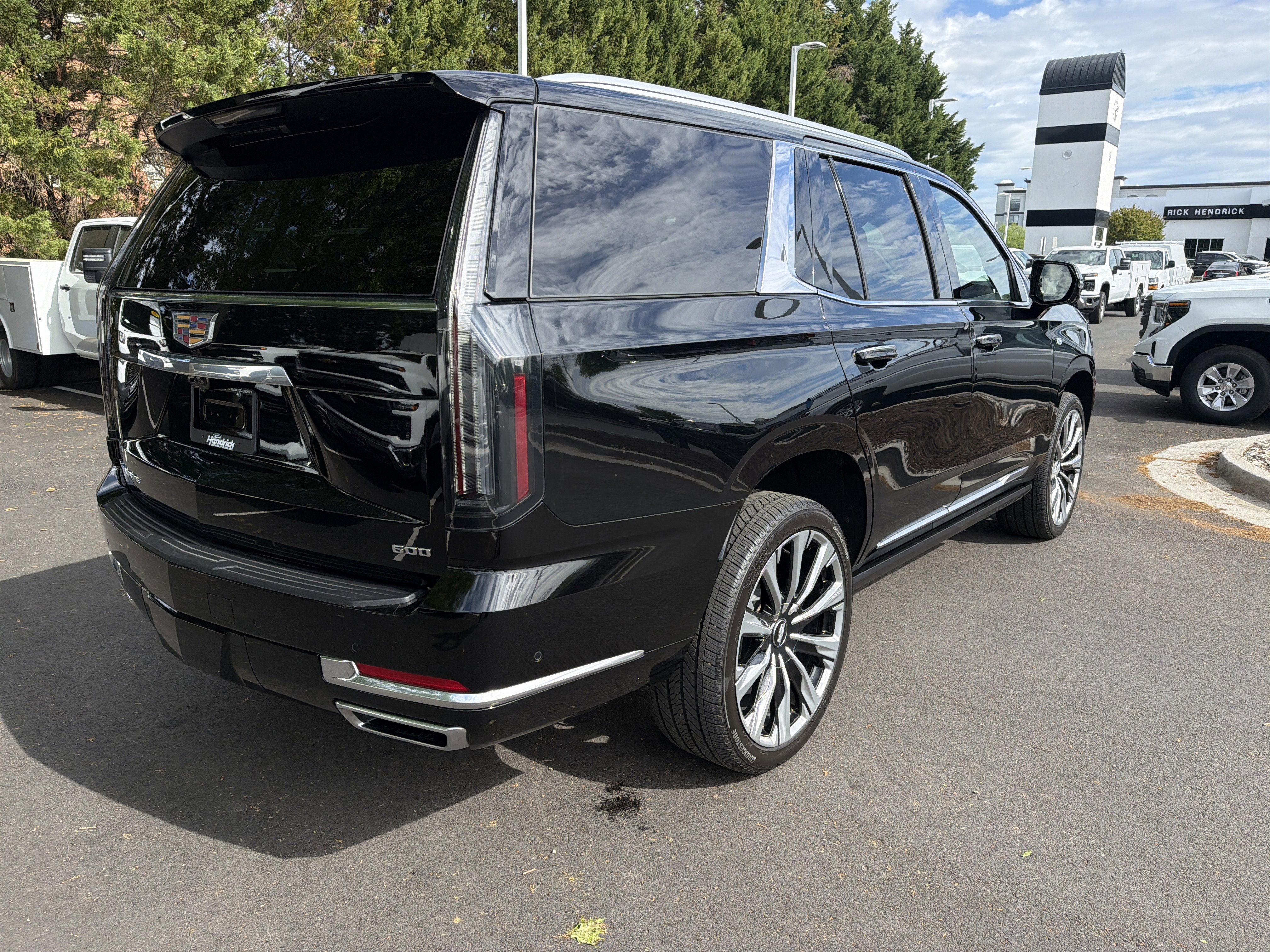 Used 2025 Cadillac Escalade Premium Luxury Platinum image 10