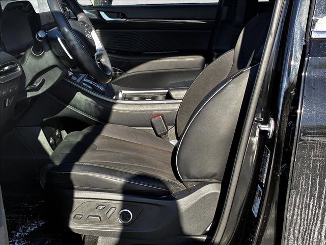 Used 2024 Hyundai Palisade Calligraphy image 11