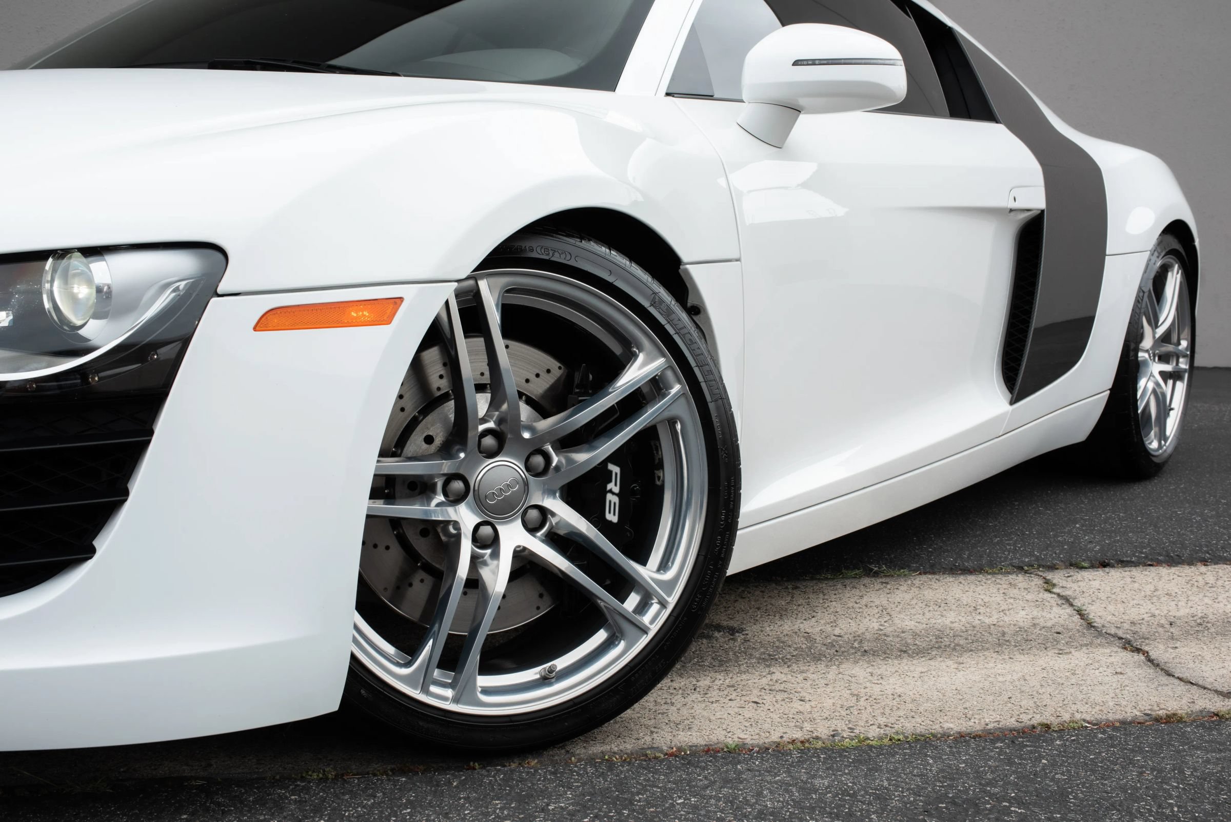 Used 2012 Audi R8 V8 AWD/4WD image 30