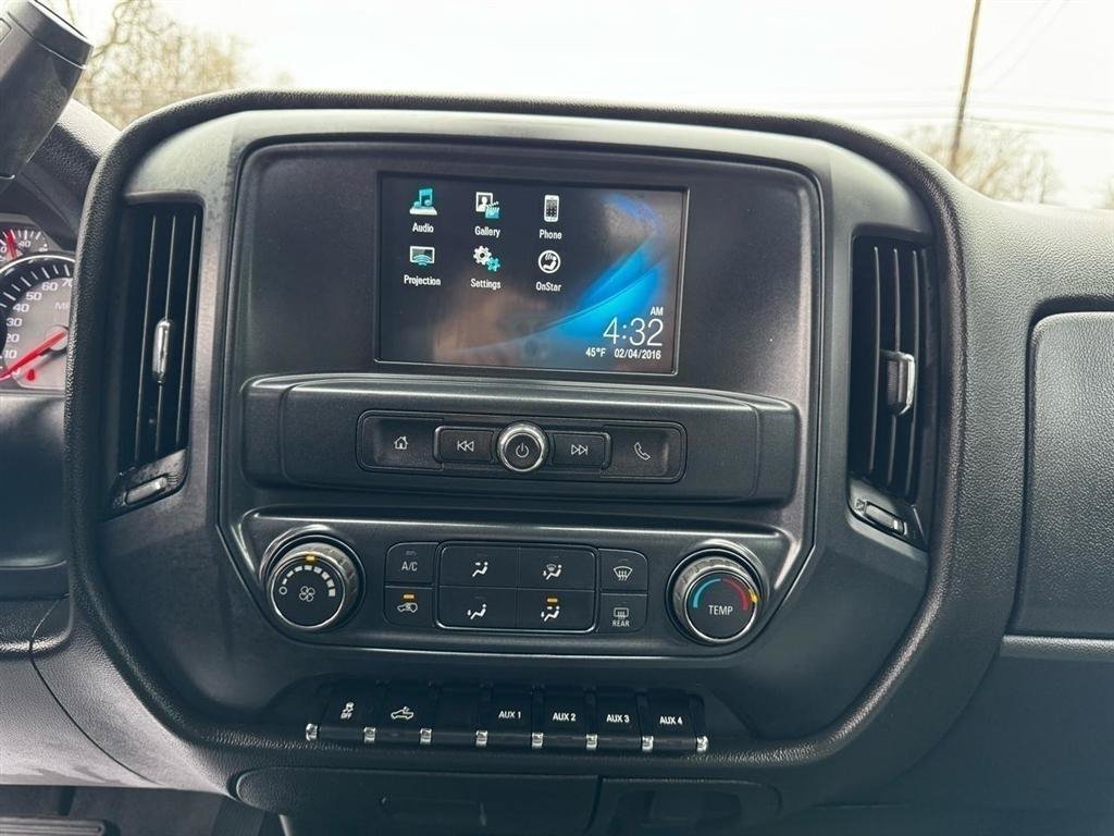Used 2019 Chevrolet Silverado 2500 W/T w/ WT Convenience Package AWD/4WD image 37