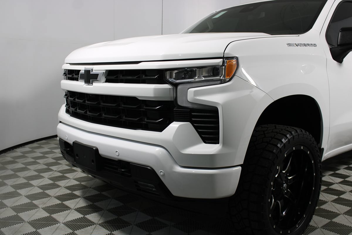 Used 2024 Chevrolet Silverado 1500 RST w/ Convenience Package II RWD image 40