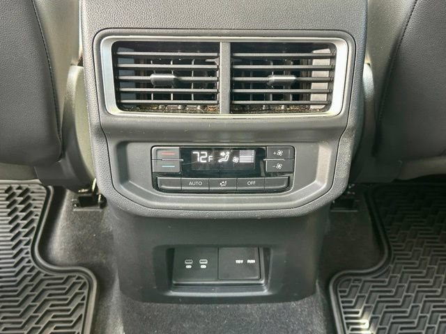 Used 2024 Volkswagen Atlas Peak Edition SEL AWD/4WD image 19