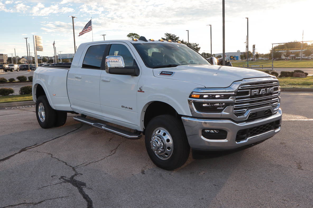 New 2027 RAM 3500 Laramie AWD/4WD image 3