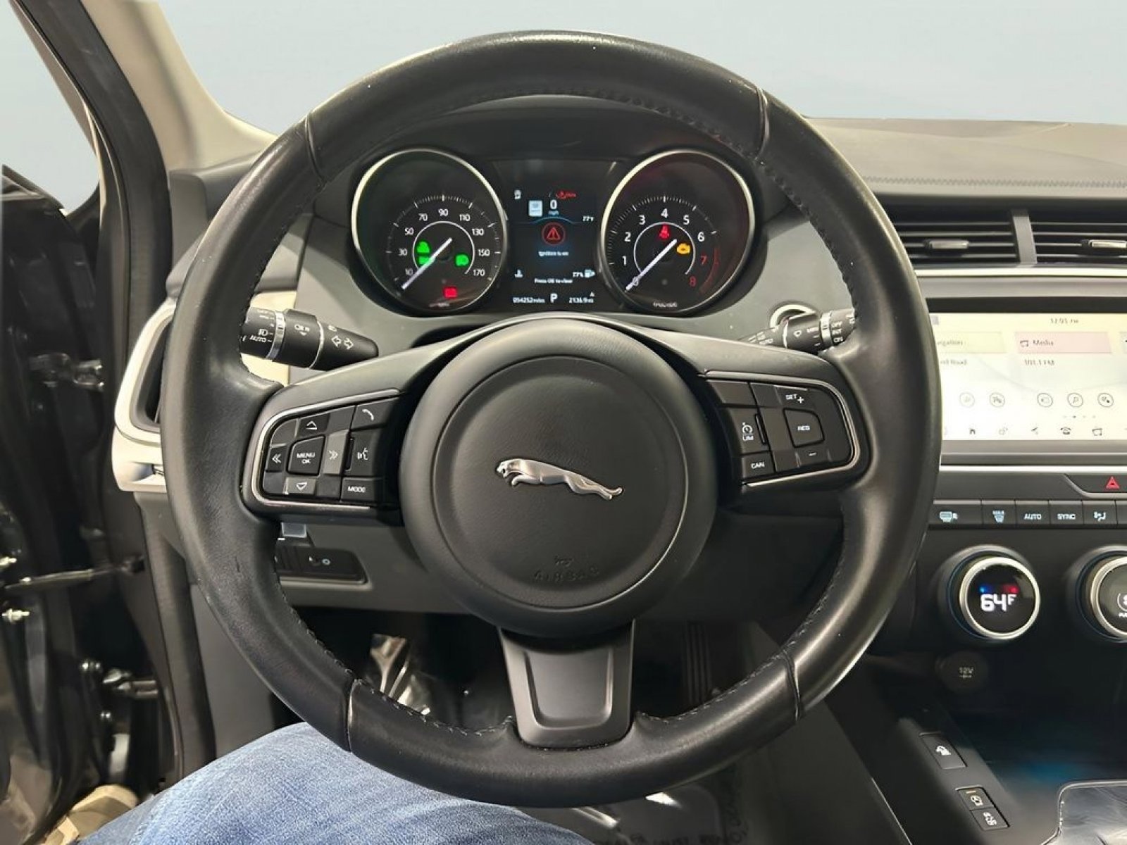 Used 2020 Jaguar E-PACE SE AWD/4WD image 19