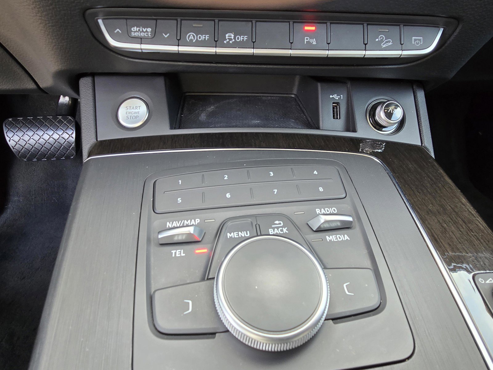 Used 2020 Audi Q5 2.0T Premium w/ Convenience Package image 19