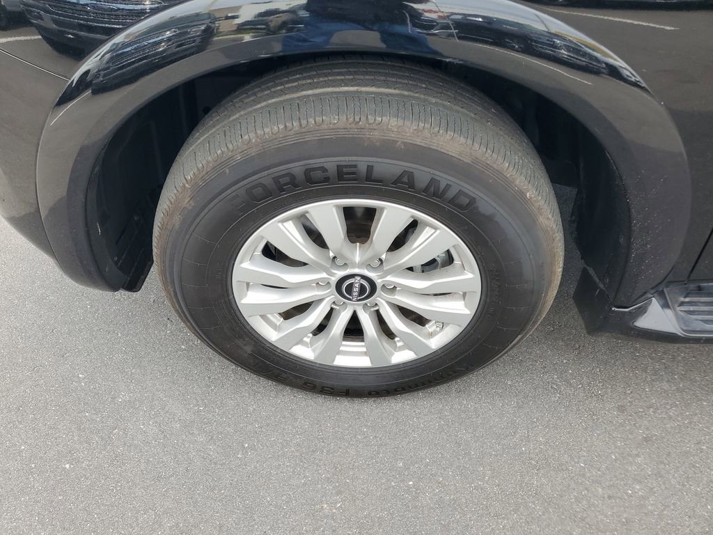Used 2023 Nissan Armada SV image 6