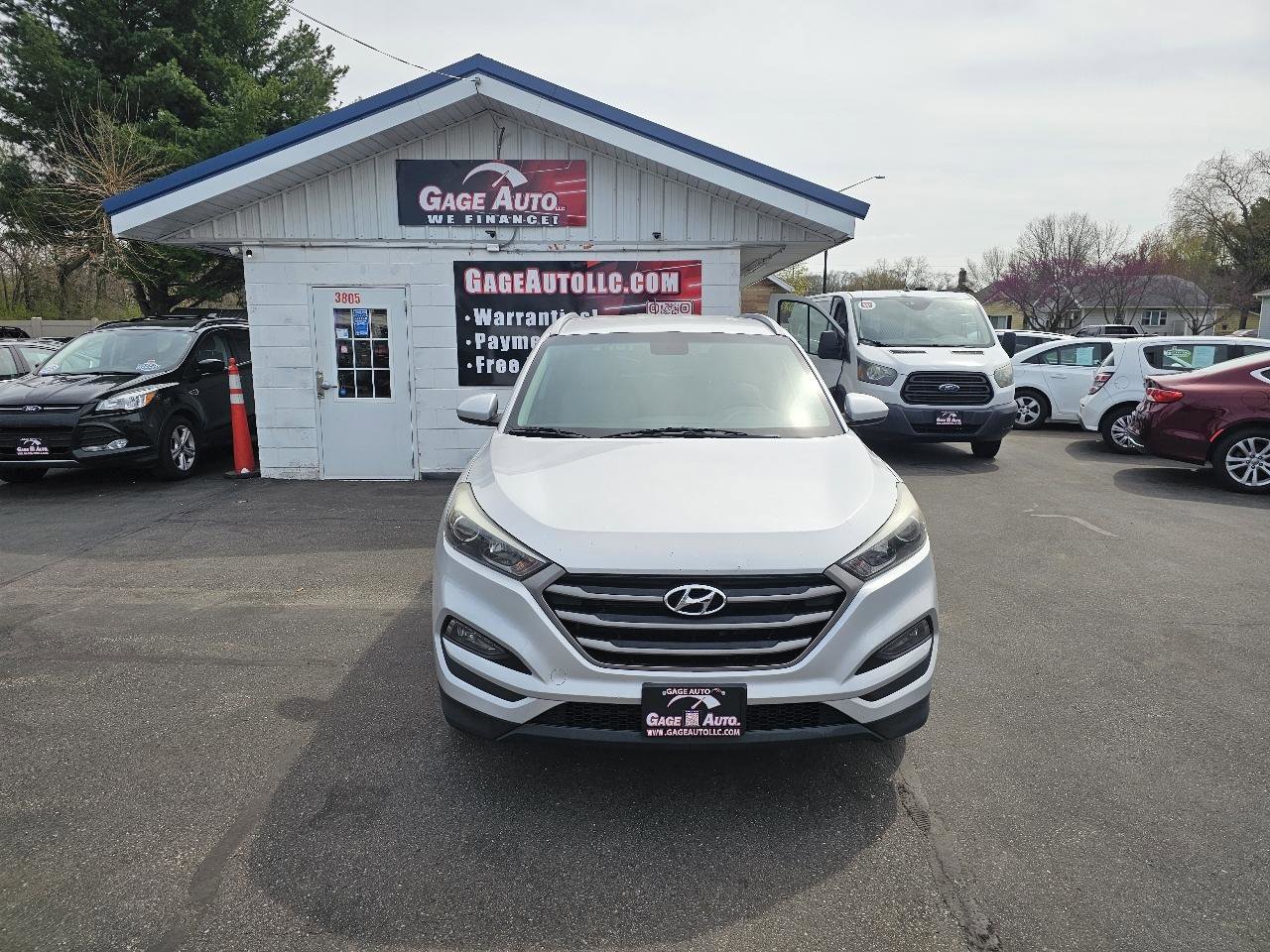 Used 2016 Hyundai Tucson SE w/ Option Group 02 AWD/4WD image 2