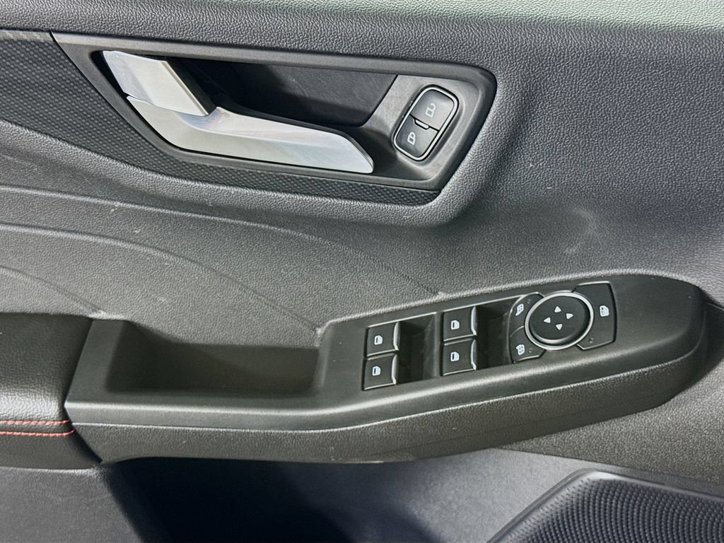 Used 2023 Ford Escape ST-Line w/ Tech Pack #1 FWD image 21